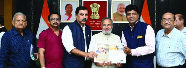 व्यापारी कल्याण बोर्ड की छठवीं बैठक में शामिल हुए पारवानी, आत्मनिर्भरता के बढ़ावे का संकल्प