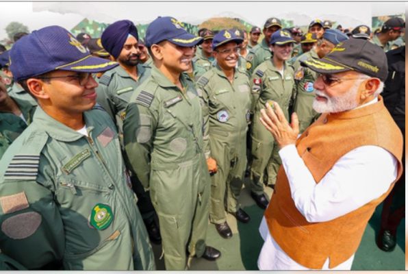 'रक्षा शक्ति' के 11 साल पूरे, पीएम मोदी बोले, 'आत्मनिर्भर बनने पर दिया पूरा ध्यान' 