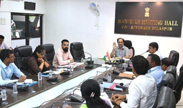 स्कूलों में पढ़ाई की गुणवत्ता से समझौता नहीं, अनुपस्थित शिक्षकों पर होगी कार्रवाई