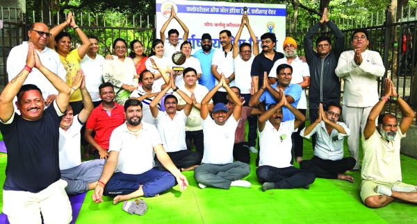 स्वस्थ तन-मन के लिए हमें प्रतिदिन सूर्य नमस्कार करना चाहिए-पारूल