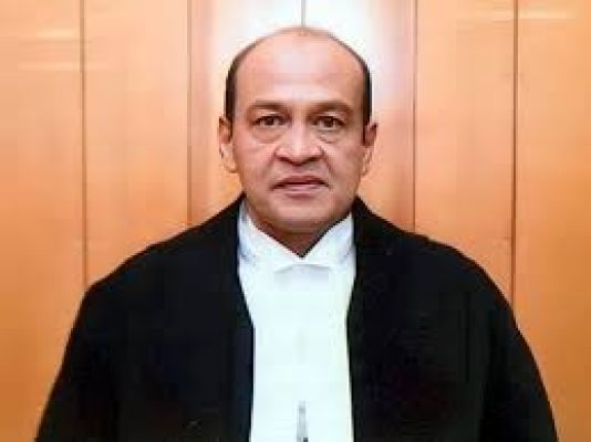 न्यायमूर्ति वर्मा के घर से बेहिसाब नकदी बरामद होने पर प्राथमिकी क्यों नहीं दर्ज की गई :संसदीय समिति