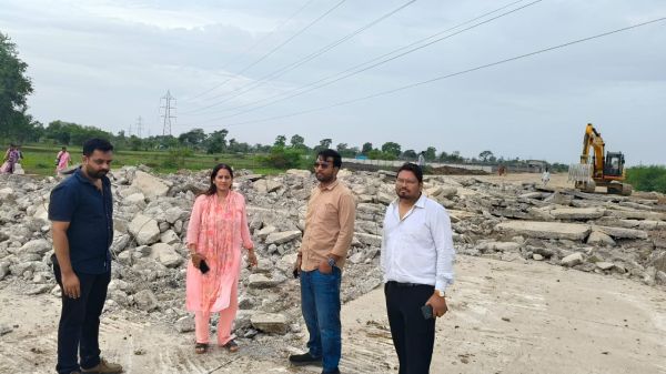 हीरापुर जरवाय में अवैध प्लाटिंग पर कार्रवाई, एफआईआर भी 
