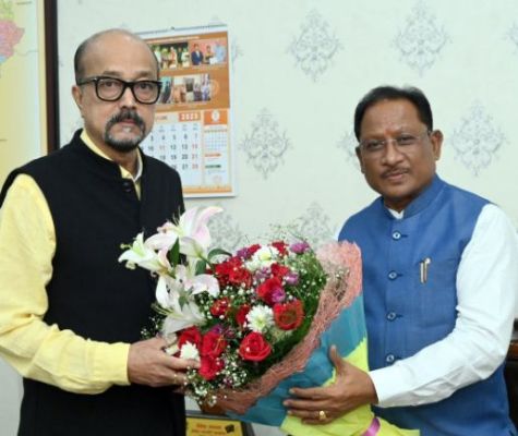राज्यपाल से मिले सीएम