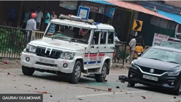 चंद्रशेखर आज़ाद को नज़रबंद करने से नाराज़ कार्यकर्ताओं और पुलिस के बीच झड़प, अब तक क्या पता चला है