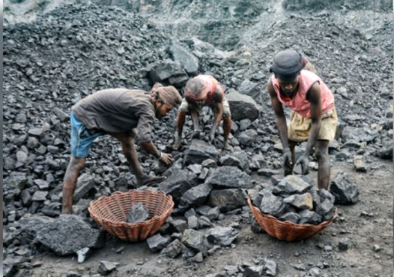 भारत की वाणिज्यिक खदानों से कोयला उत्पादन अप्रैल-जून तिमाही में 16.4 प्रतिशत बढ़ा 