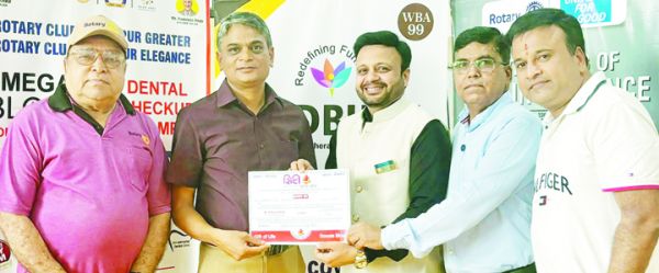 रायपुर ग्रेटर और रायपुर एलीगेंस का सफल रक्तदान-डेंटल चेकअप शिविर