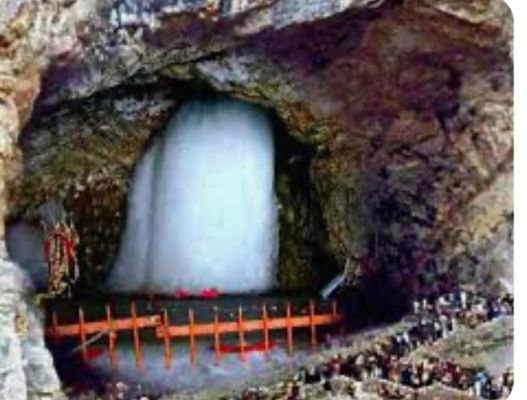बालटाल, नुनवान आधार शिविरों से तीर्थयात्रियों के रवाना होने के साथ अमरनाथ यात्रा शुरू