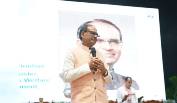 बाबा बर्फानी के भक्तों को शिवराज सिंह ने दीं शुभकामनाएं, बोले 'अमरनाथ यात्रा सनातन संस्कृति का प्रतीक' 