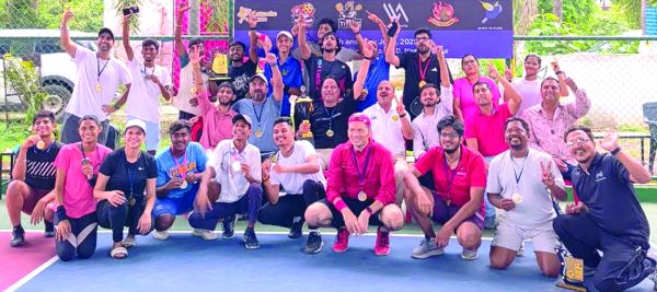 पिक्लबॉल स्पर्धा में 6 टीमों के 60 खिलााडिय़ों ने दिखाया दमखम, वीवी चैंप्स ने जीता खिताब