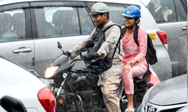 केंद्र ने सड़क सुरक्षा को मजबूत करने के लिए केवल बीआईएस-सर्टिफाइड हेलमेट का इस्तेमाल करने का किया आग्रह 