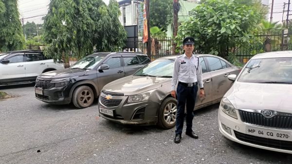 स्टंटबाज छह नाबालिग पकड़े गए, 37000 का जुर्माना भी 