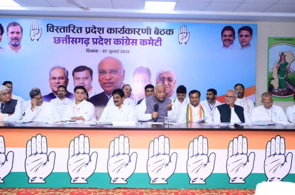 हसदेव-तमनार में पेड़ कटाई के खिलाफ आंदोलन छेड़ेगी कांग्रेस