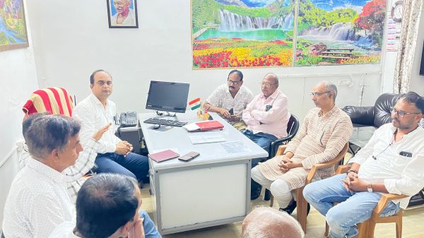 कानपुर के लिए कनेक्टिविटी के लिए नागपुर वंदे भारत का समय बदला जाए