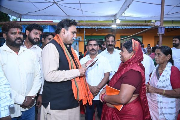  मूणत ने अधूरे, घटिया कार्यों के वीडियो आम जन से मांगा