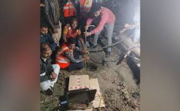 मध्यप्रदेश के सतना में बोरवेल में गिरी दोनों लड़कियों के शव बरामद