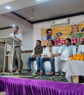 आदिवासियों के हितों की रक्षा करने में सरकार नाकाम -डॉ. पाठक 