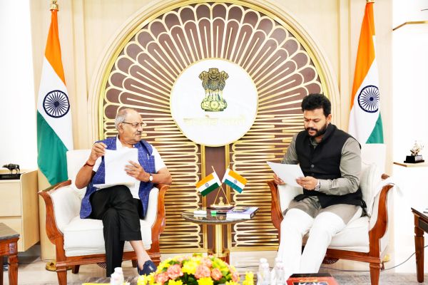 रायपुर को अंतरराष्ट्रीय एयरपोर्ट का मिले दर्जा