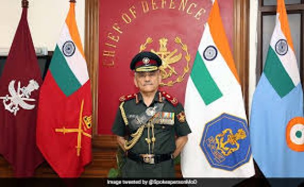 ड्रोन और मानवरहित हवाई प्रणालियों में आत्मनिर्भरता भारत के लिए रणनीतिक रूप से अनिवार्य: सीडीएस चौहान