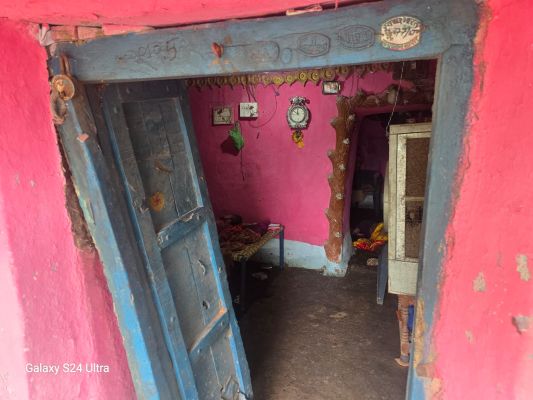 बुजुर्ग दम्पति की गला रेत कर  हत्या
