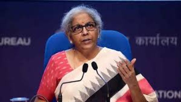 निर्मला सीतारमण के खिलाफ मानहानि का मामला: सुनवाई में शामिल न होने पर अदालत ने शिकायतकर्ता पर लगाया जुर्माना