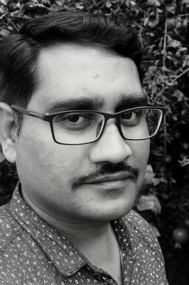 कार की टक्कर से पत्रकार की मौत, युवती घायल, डॉक्टर के खिलाफ केस दर्ज