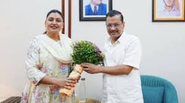 पंजाब में आम आदमी पार्टी की विधायक अनमोल गगन मान ने दिया इस्तीफ़ा, राजनीति छोड़ने का एलान