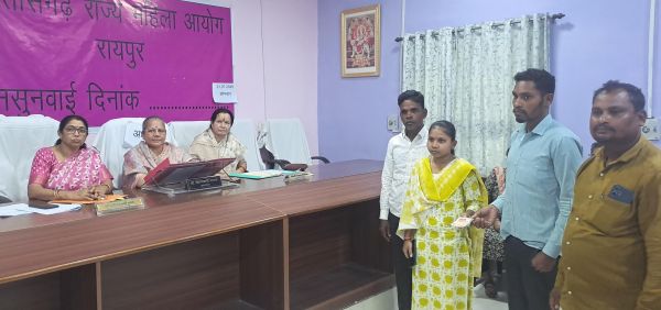 आरक्षक देगा प्रति माह पत्नी को 15 हजार रू. भरण-पोषण देगा 