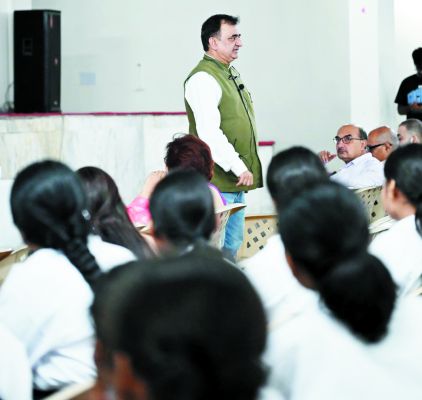विद्यार्थियों के लिए राजकुमार कॉलेज में सूचनाप्रद और प्रभावशाली साइबर सुरक्षा कार्यशाला आयोजित