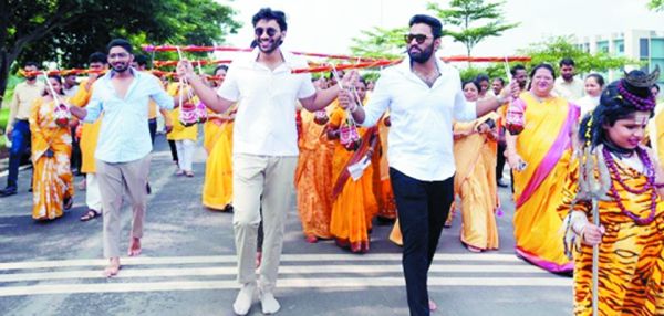 कृष्णा विकास ग्रुप ऑफ इंस्टीट्यूशंस  ने श्रद्धा और उत्साह संग सावन मनाया