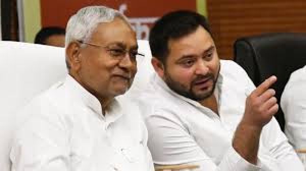 एसआईआर को लेकर बिहार विधानसभा में नी​तीश और तेजस्वी में हुई बहस