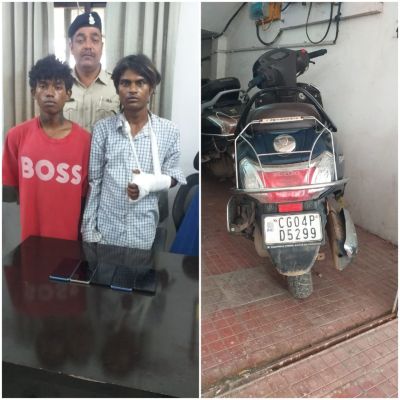 घूम-घूम कर फोन छीनने लूटने वाले दो बाइक सवार लूटेरे गिरफ्तार