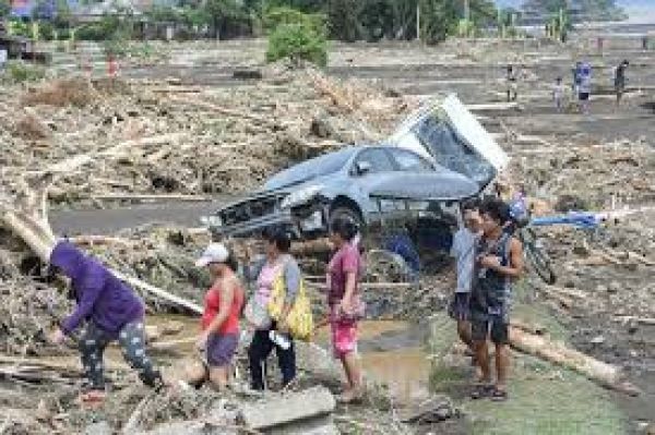 फिलीपीन में उष्णकटिबंधीय तूफान के कारण 25 लोगों की मौत