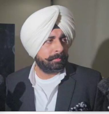 अरविंद केजरीवाल को 'नेशनल लीडर' बनाने के लिए पंजाब को लूट रही सरकार : अर्शदीप कलेर