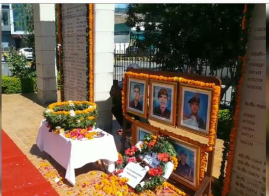 कारगिल विजय दिवस के 26 साल: उत्तराखंड ने शहीदों को दी श्रद्धांजलि, वीरांगनाओं का हुआ सम्मान