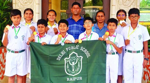 सीबीएसई सुदूर पूर्वक्षेत्र तैराकी स्पर्धा में डीपीएस रायपुर को मिले 5 स्वर्ण, 10 रजत और 5 कांस्य