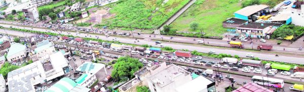 रातभर बारिश, सडक़ें-गलियां लबालब