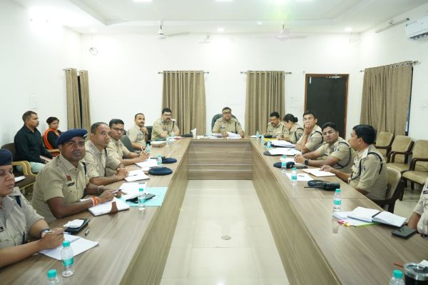 रेंज की कानून व्यवस्था की समीक्षा की आईजी ने 