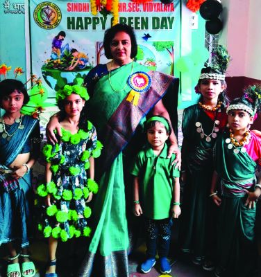 ग्रीन डे एवं शाला प्रवेश उत्सव हर्षोल्लास के साथ