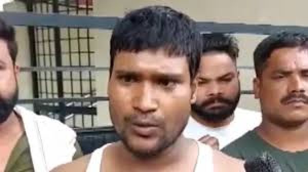 हरिद्वार के मनसा देवी मंदिर में भगदड़ को लेकर एक चश्मदीद ने क्या बताया