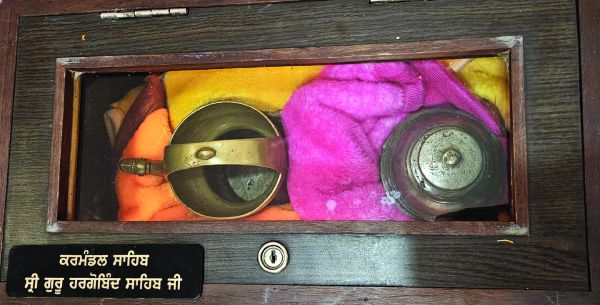 450 वर्षीय सिख इतिहास की दुर्लभ और पवित्र वस्तुएं पहली बार प्रदर्शित-सिंघोत्रा