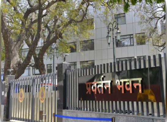 ईडी ने वसई विरार नगर निगम जमीन घोटाले में पूर्व आईएएस अनिल पवार समेत 4 आरोपियों को गिरफ्तार किया 