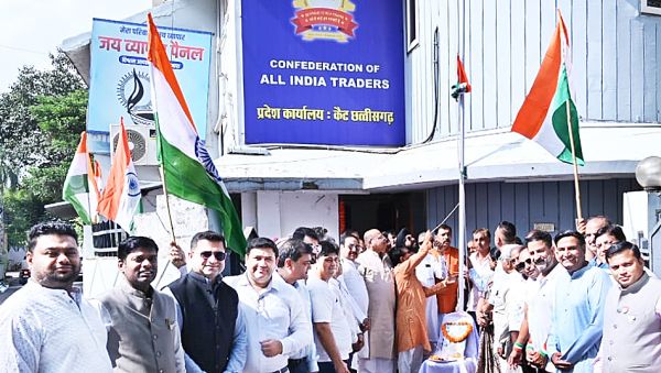 आज आर्थिक आजादी और आत्मनिर्भर भारत के निर्माण में व्यापारियों का अहम योगदान-पारवानी