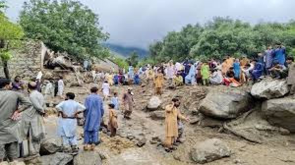 पाकिस्तान: बारिश, बाढ़ और भूस्खलन में कम से कम 324 लोगों की मौत