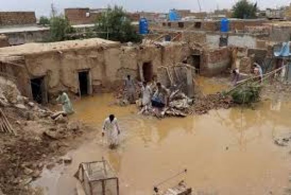 पाकिस्तान: बारिश और बाढ़ में अब तक 323 की मौत, 156 घायल