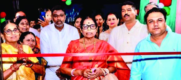 मुंबई, दिल्ली, राजस्थान, अमृतसर और दक्षिण के स्ट्रीट फूड एक ही छत के नीचे चाट लाउंज में