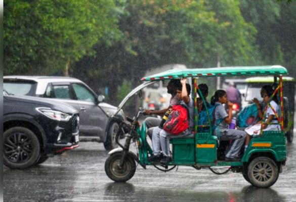 एनसीआर में एक हफ्ते तक रहेगा बारिश का असर, पश्चिमी विक्षोभ बना कारण 