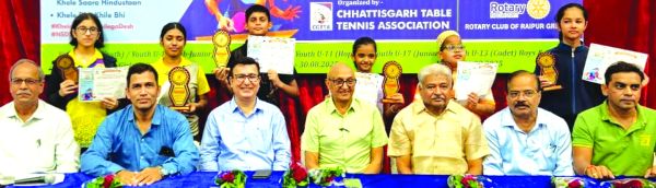 भोला प्रसाद तिवारी स्मृति रैंकिंग टेबल टेनिस स्पर्धा में सुष्मिता, नीरव, इशी विजेता