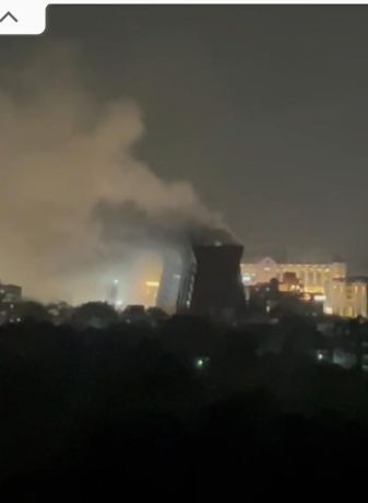 बेबीलोन टावर में आग, 40 लोग फंसे होने की सूचना 