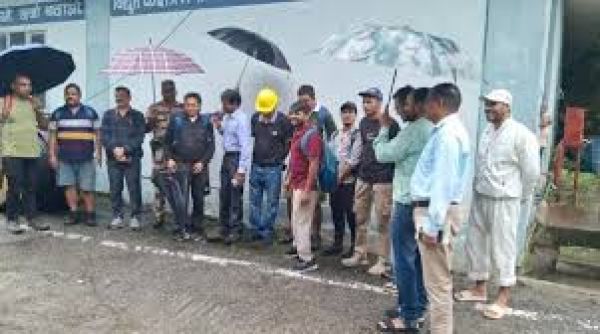 उत्तराखंडः पिथौरागढ़ में 3 दिन से टनल में फंसे 11 कर्मचारी सुरक्षित बाहर आए