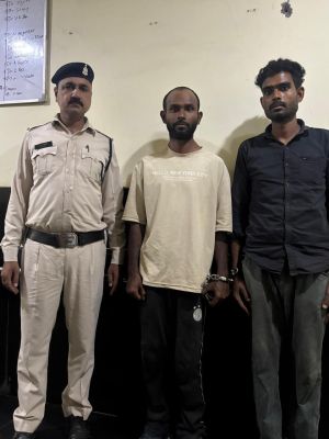 1.17 लाख के लोहे का स्क्रेप की धोखाधडी करने वाले दो गिरफ्तार